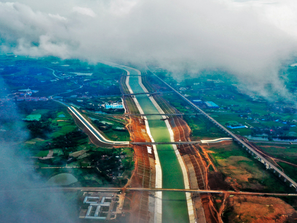 引江濟(jì)巢段河（航）道及橋梁